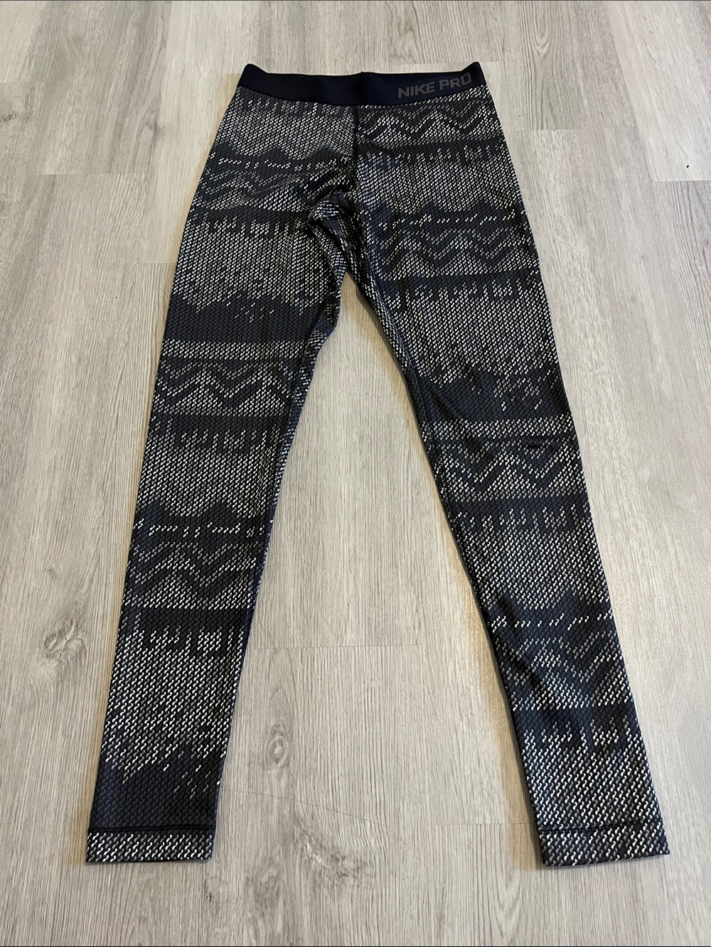 Nike Black and White Textured Pro Training Leggings